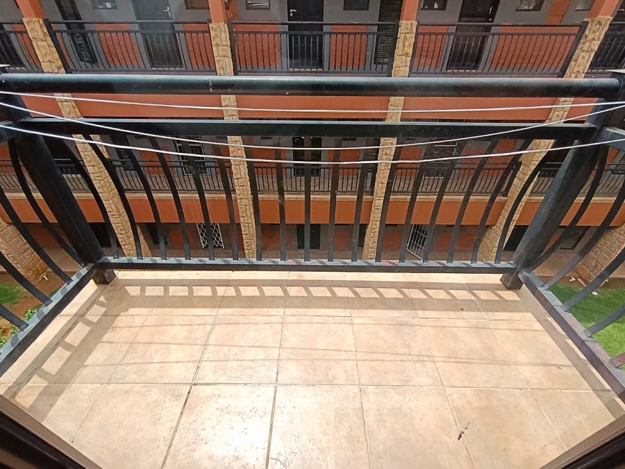 1 Bedroom Property for Sale in Langenhovenpark Free State